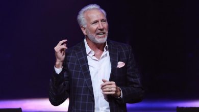 Pastor Greg Farrington