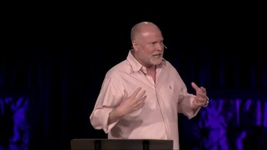 Pastor Allen Nolan