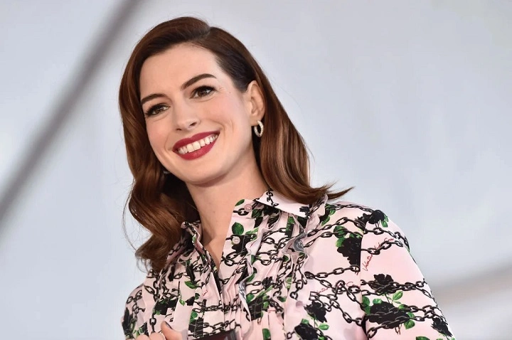 Anne Hathaway Net Worthdgg