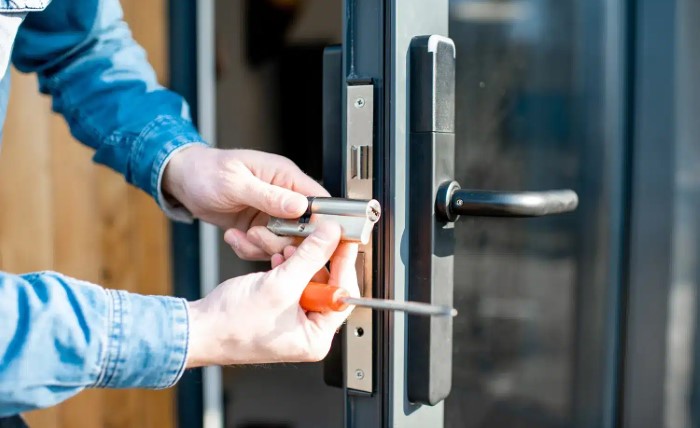 Door Installation in Syracuse, NY: A Simple Homeowner’s Guide